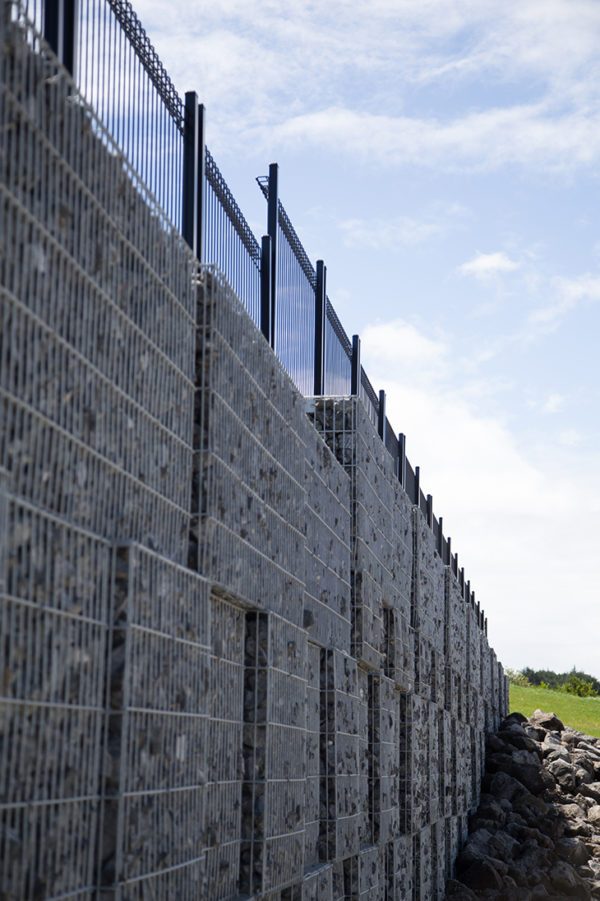 Gabion Stonebox Wall with Fencing